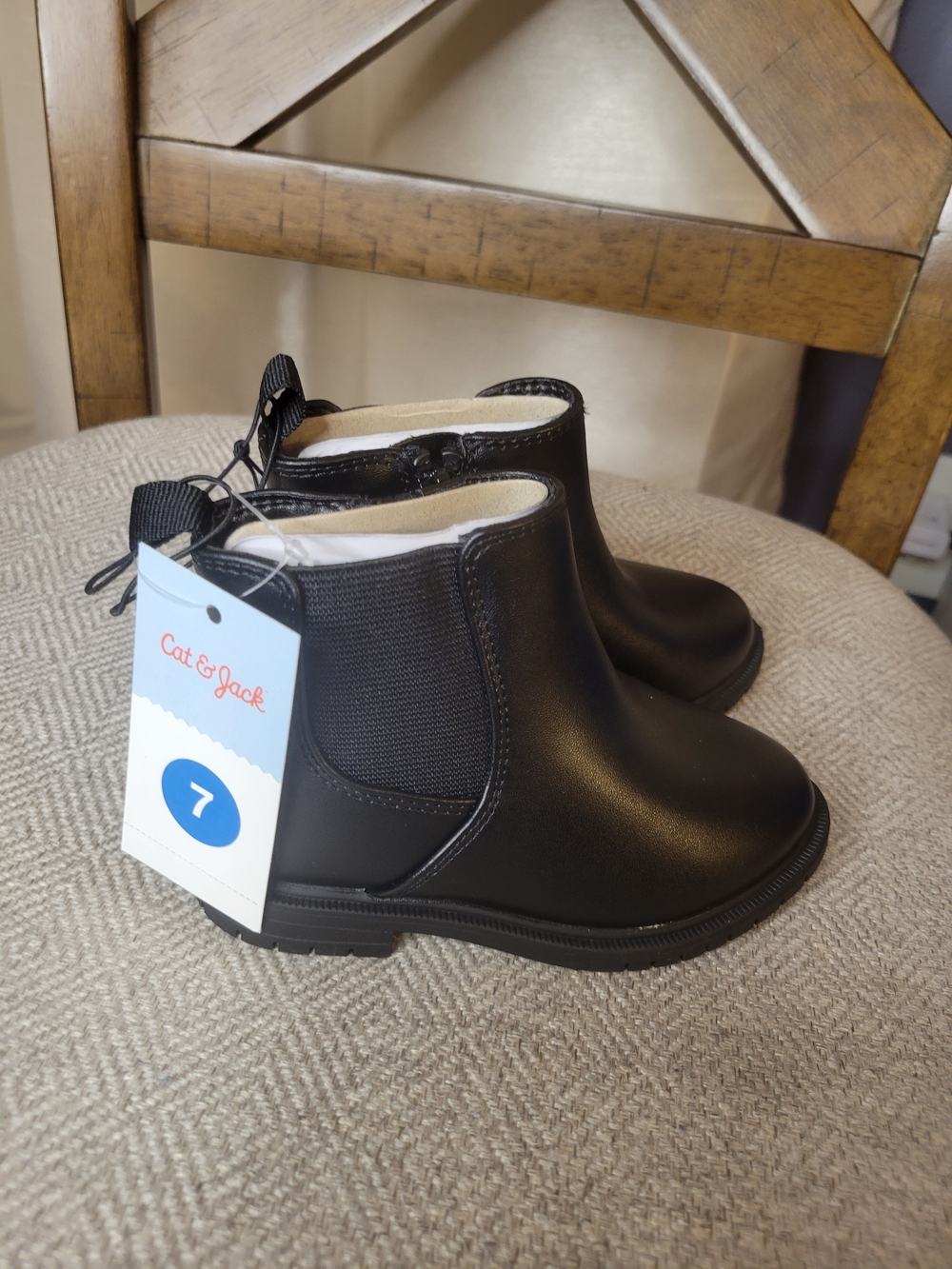 Cat & Jack Toddler Girl Black Chelsea Boots - Classic Slip-On Design - Picture 10 of 10